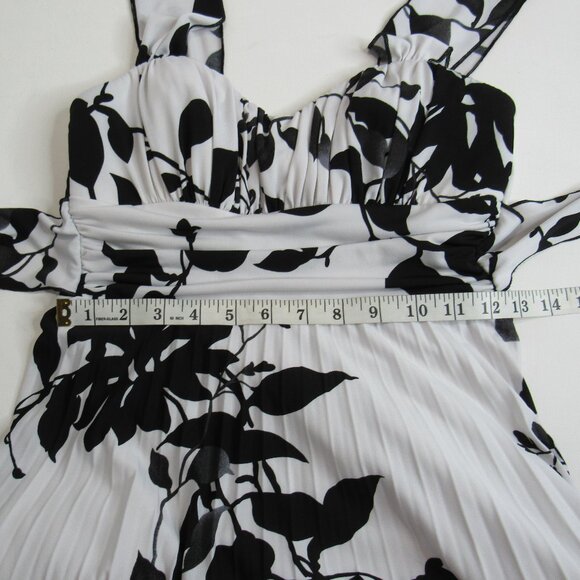 Speechless Women's Black/White Floral Sleeveless Mini Pleated Bodice Dress - Picture 9 of 9